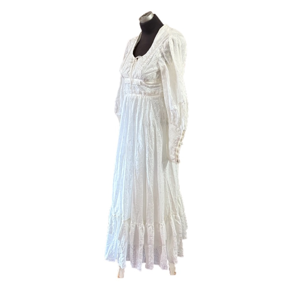 Vintage 1970s Gunne Sax White Long Sleeve Lace Dress - Picture 3 of 8